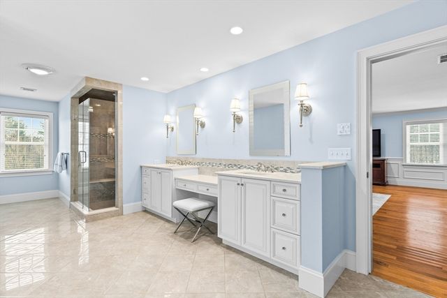 10 Crisileo Way, Canton, MA 02021