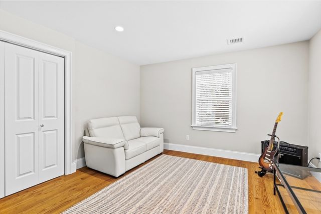 10 Crisileo Way, Canton, MA 02021