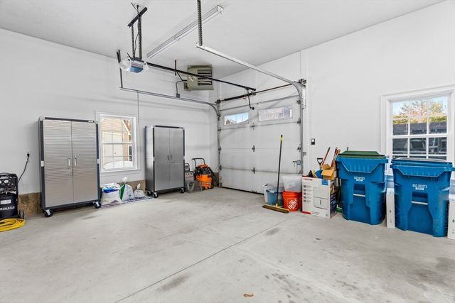 10 Crisileo Way, Canton, MA 02021