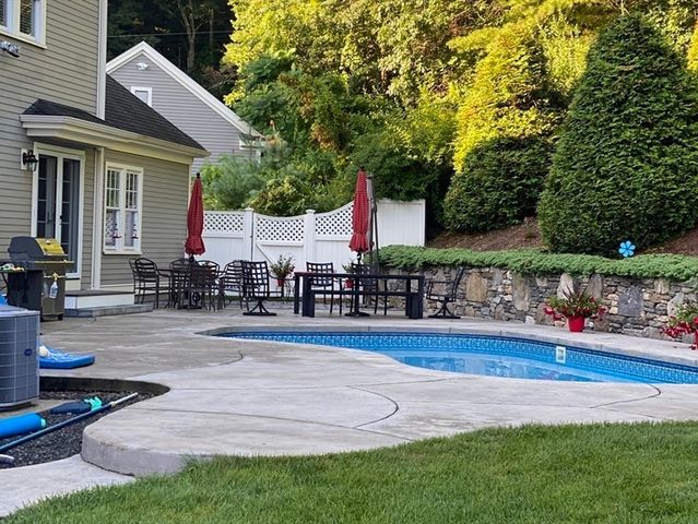 10 Crisileo Way, Canton, MA 02021