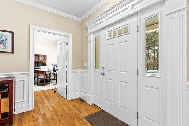 10 Crisileo Way, Canton, MA 02021