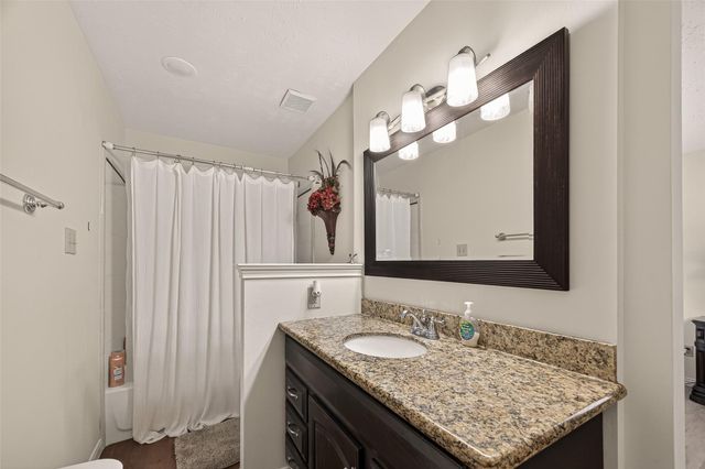 92 S Waxberry Road, The Woodlands, TX 77381