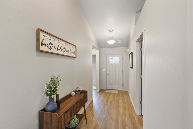627 S Manifold Ln, Spokane Valley, WA 99016