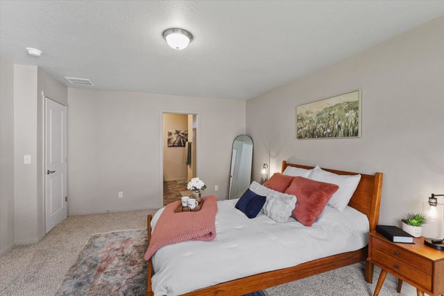 627 S Manifold Ln, Spokane Valley, WA 99016