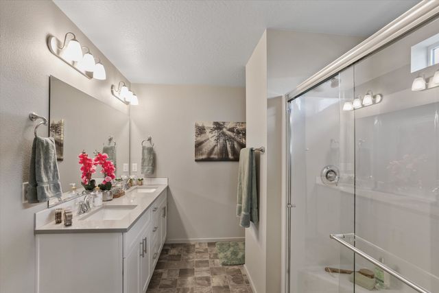 627 S Manifold Ln, Spokane Valley, WA 99016