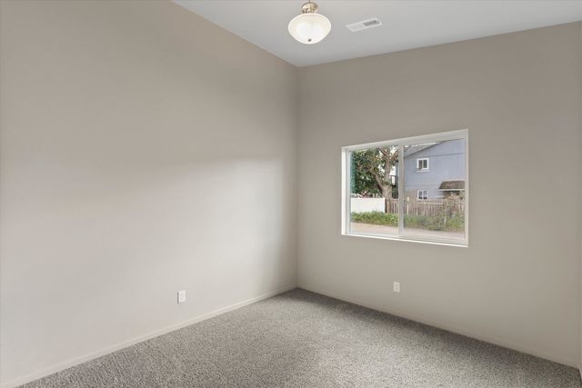 627 S Manifold Ln, Spokane Valley, WA 99016