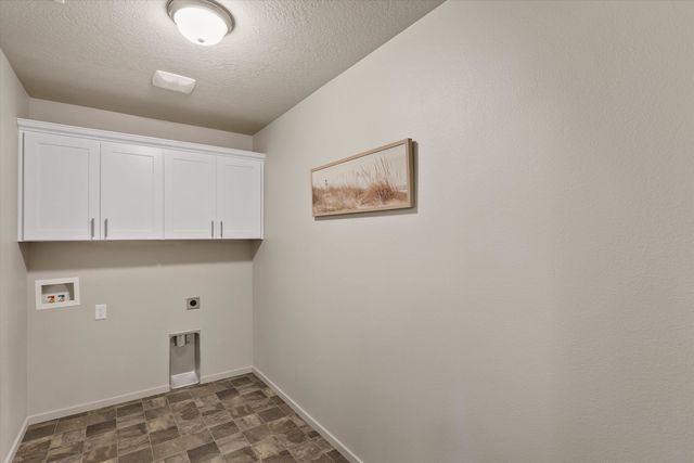 627 S Manifold Ln, Spokane Valley, WA 99016