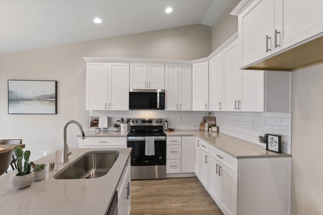 627 S Manifold Ln, Spokane Valley, WA 99016