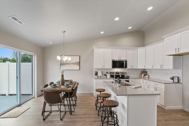 627 S Manifold Ln, Spokane Valley, WA 99016