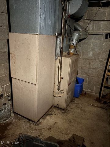 33855 State Route 800, New Matamoras, OH 45767