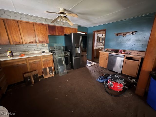 33855 State Route 800, New Matamoras, OH 45767