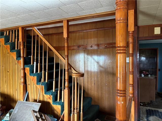 33855 State Route 800, New Matamoras, OH 45767