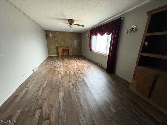 33855 State Route 800, New Matamoras, OH 45767