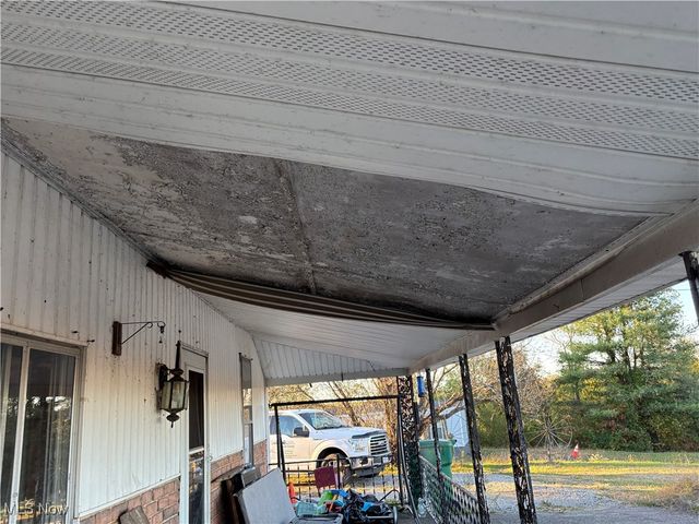 33855 State Route 800, New Matamoras, OH 45767