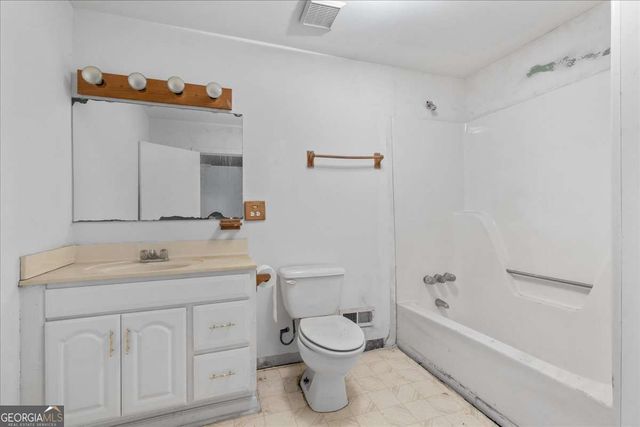 2262 Vistamont Drive, Decatur, GA 30033