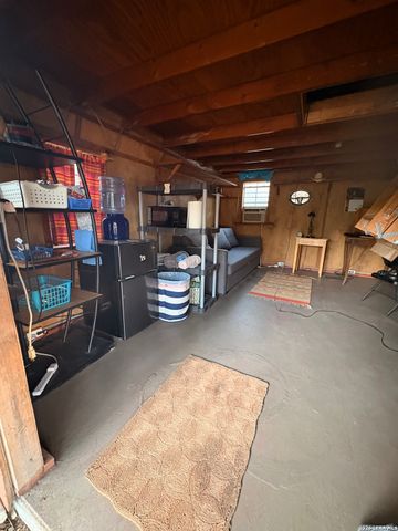 233 Rust Ranch Rd., Blanco, TX 78606