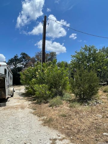 233 Rust Ranch Rd., Blanco, TX 78606