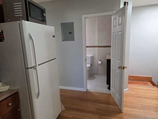 102-16 Park Ln S 2, Richmond Hill, NY 11418