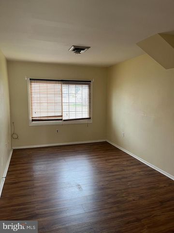 42 GENESEE LN, Willingboro, NJ 08046