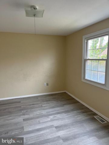 42 GENESEE LN, Willingboro, NJ 08046