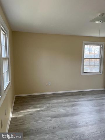 42 GENESEE LN, Willingboro, NJ 08046