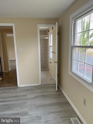 42 GENESEE LN, Willingboro, NJ 08046