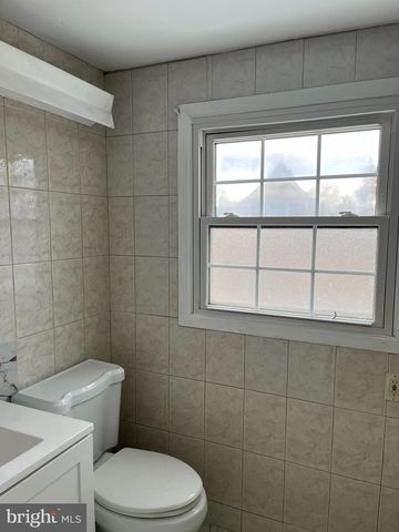 42 GENESEE LN, Willingboro, NJ 08046