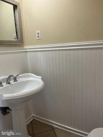 42 GENESEE LN, Willingboro, NJ 08046