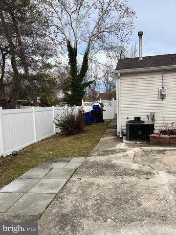 42 GENESEE LN, Willingboro, NJ 08046