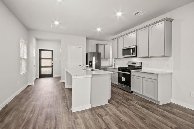 653 Pomegranate Lane, La Marque, TX 77568