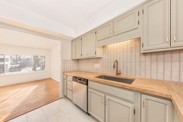 2410 Harding Avenue, Ypsilanti, MI 48197