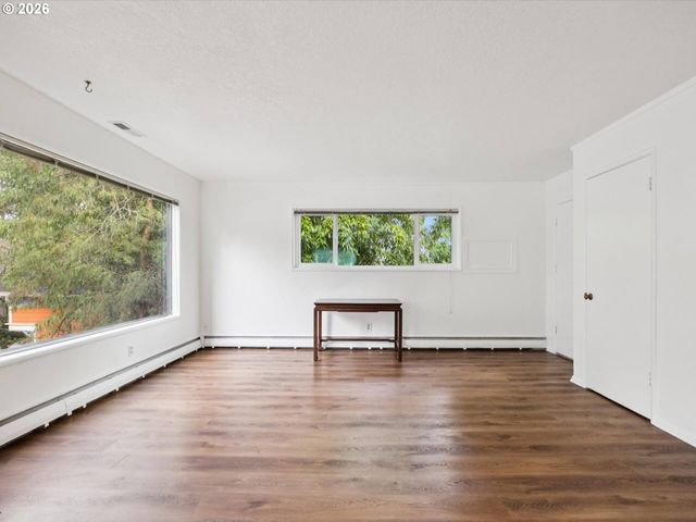 3332 Se 9TH Ave, Portland, OR 97202