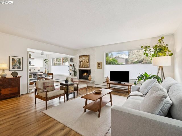 3332 Se 9TH Ave, Portland, OR 97202