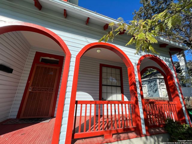 1011 Dawson St, San Antonio, TX 78202