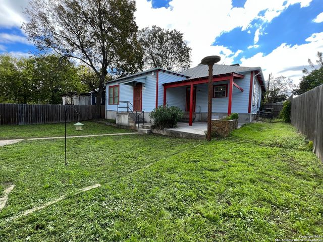 1011 Dawson St, San Antonio, TX 78202