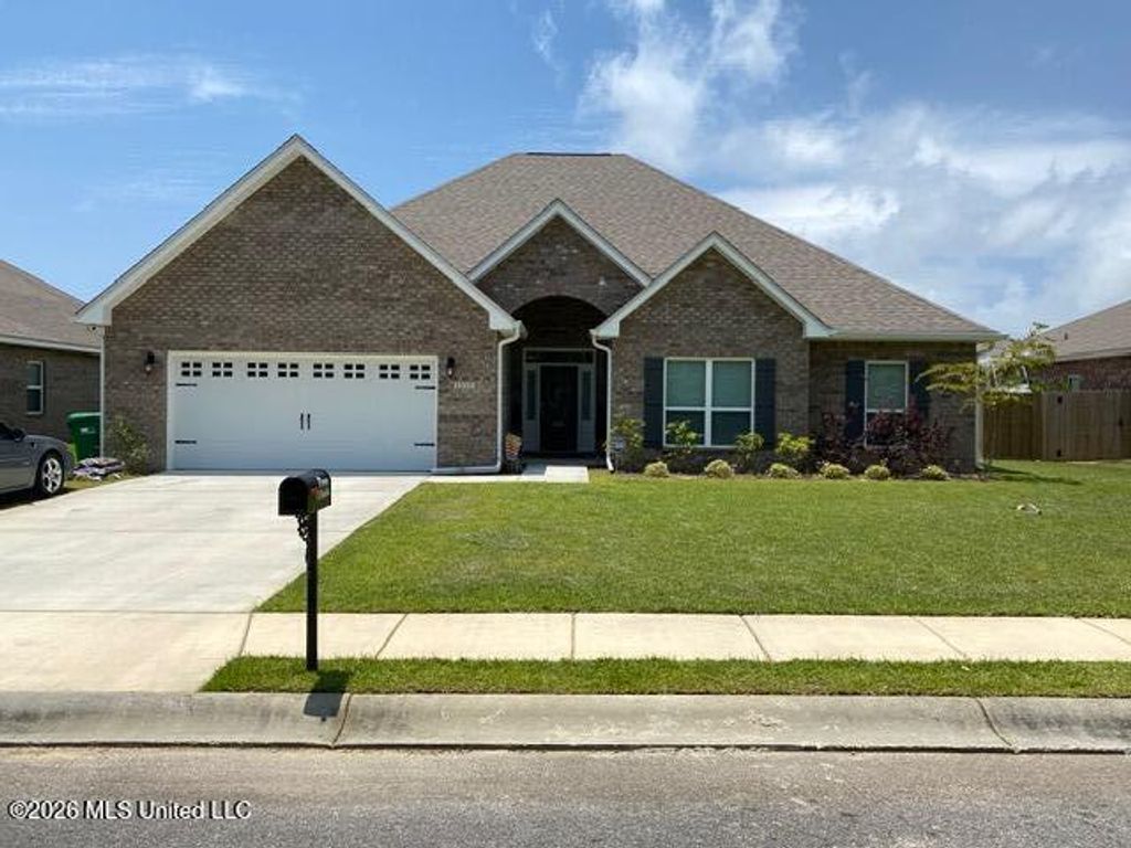 1039 Brackish Place, Ocean Springs, MS 39564