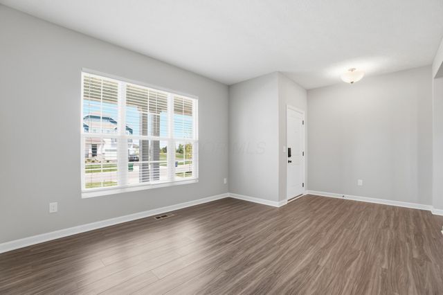 6711 Ardennes Loop S, Hilliard, OH 43026