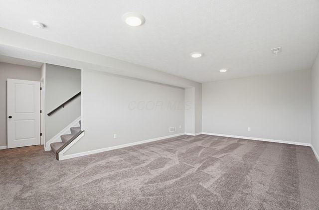 6711 Ardennes Loop S, Hilliard, OH 43026