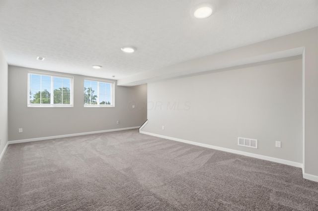 6711 Ardennes Loop S, Hilliard, OH 43026