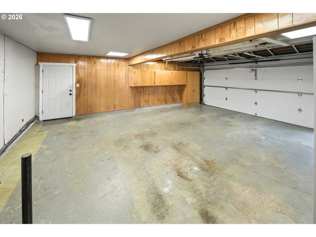 2021 Ne 144TH Ave, Portland, OR 97230