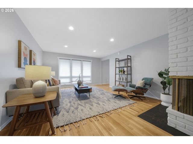 2021 Ne 144TH Ave, Portland, OR 97230