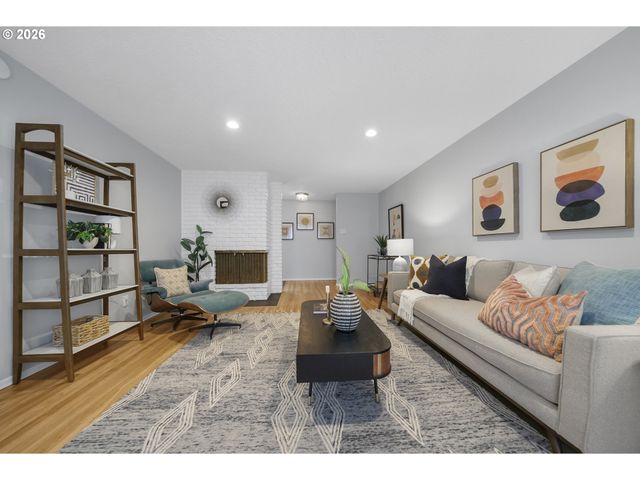 2021 Ne 144TH Ave, Portland, OR 97230