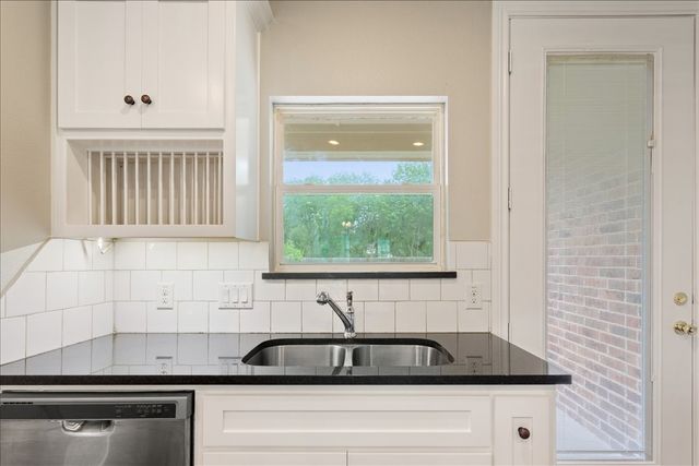 3525 N 24th Street, Waco, TX 76708