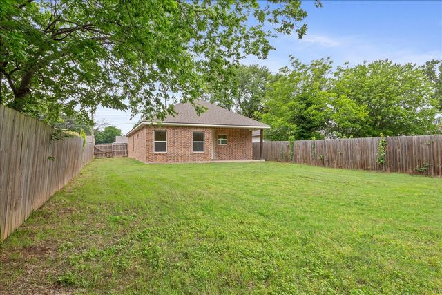 3525 N 24th Street, Waco, TX 76708