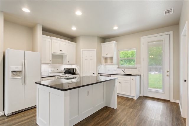3525 N 24th Street, Waco, TX 76708