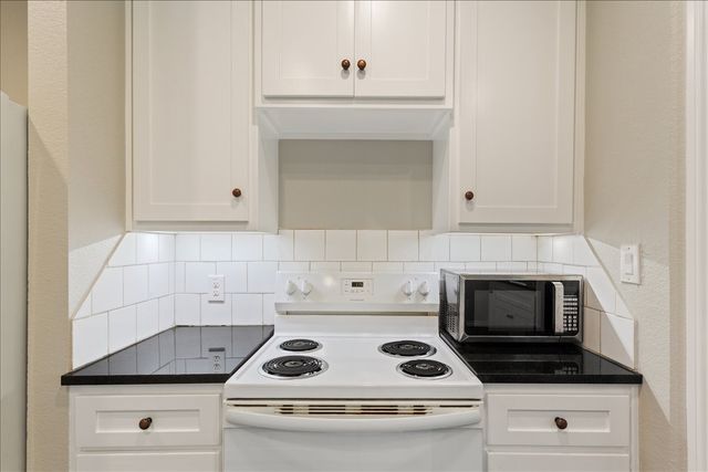3525 N 24th Street, Waco, TX 76708
