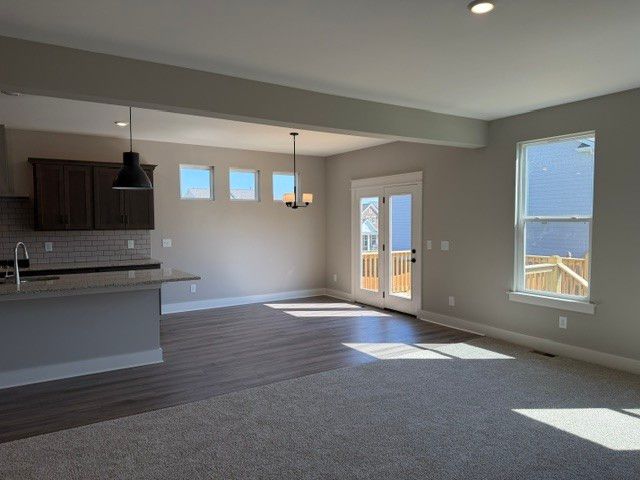 703 Tompkins Ln, Gallatin, TN 37066