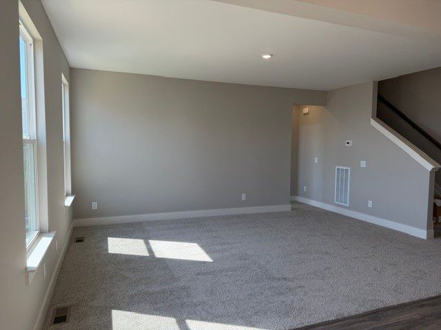 703 Tompkins Ln, Gallatin, TN 37066