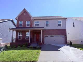 703 Tompkins Ln, Gallatin, TN 37066