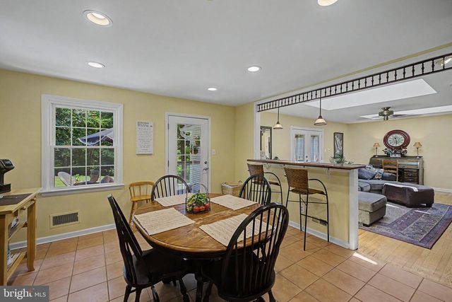711 AMBLESIDE DR, Wilmington, DE 19808